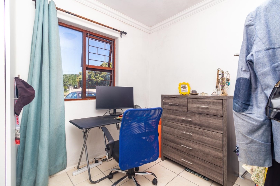 To Let 2 Bedroom Property for Rent in Kenilworth Western Cape